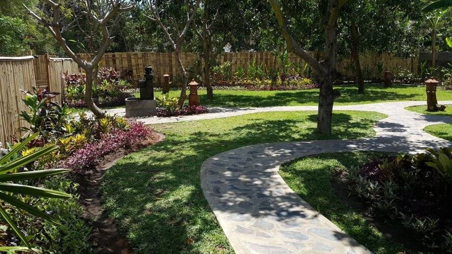 Mango Tree Inn