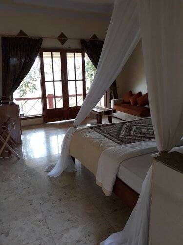 Ijen Cliff Resorts