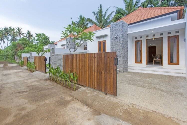 Odika Lovina House And Villa