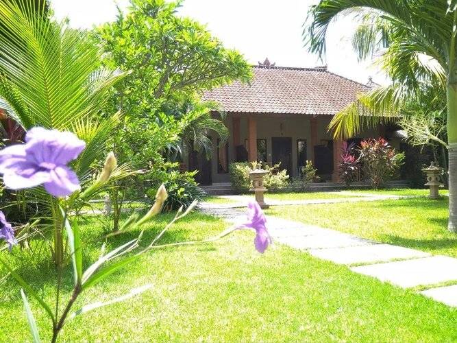 Suka Sari Cottages