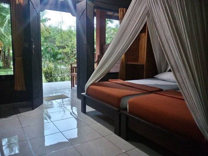 Suka Sari Cottages