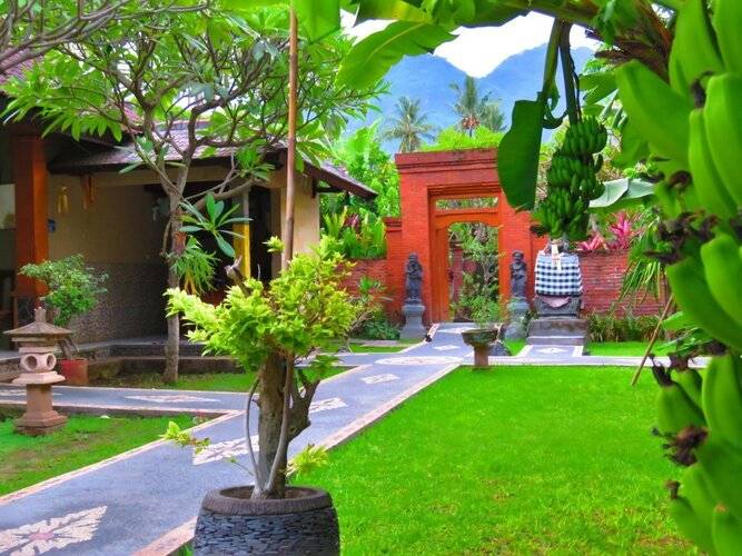 Suka Sari Cottages
