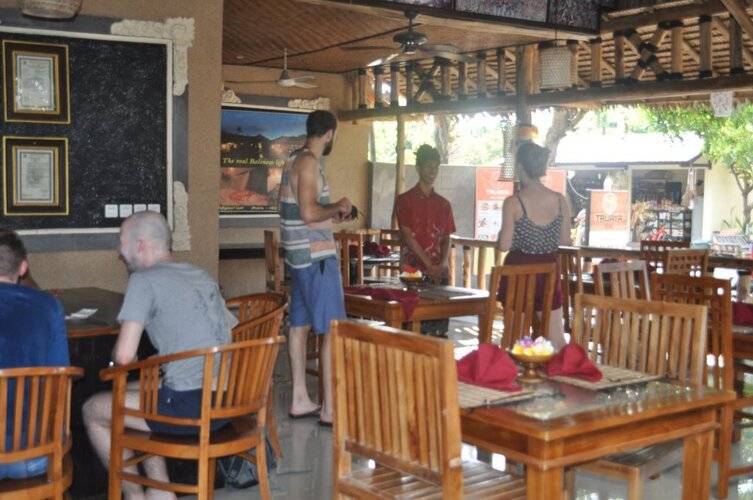 Trijaya Guest House - Chse Certified
