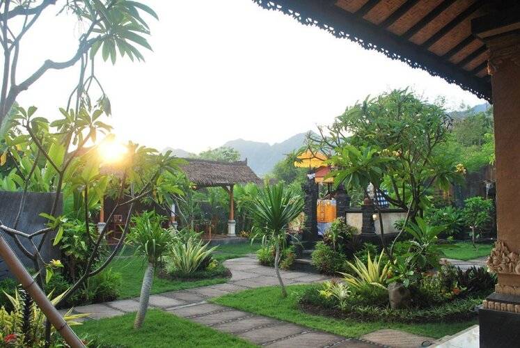 Trijaya Guest House - Chse Certified