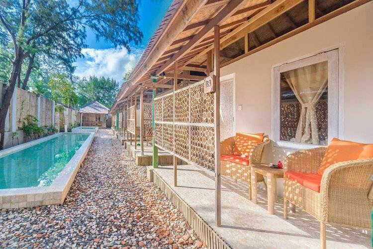 Blue Lagoon Avia Villas