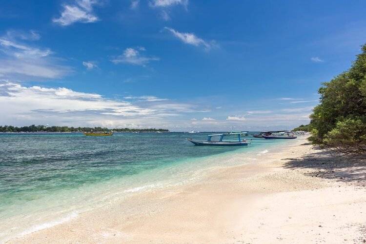 Blue Lagoon Avia Villas