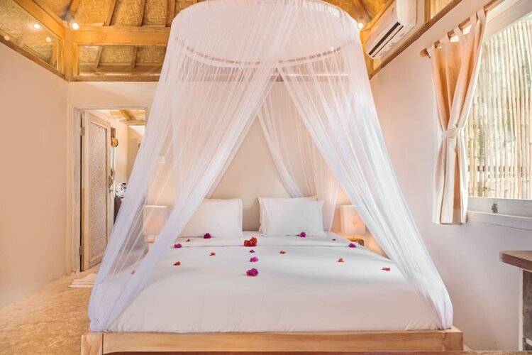 Blue Lagoon Avia Villas