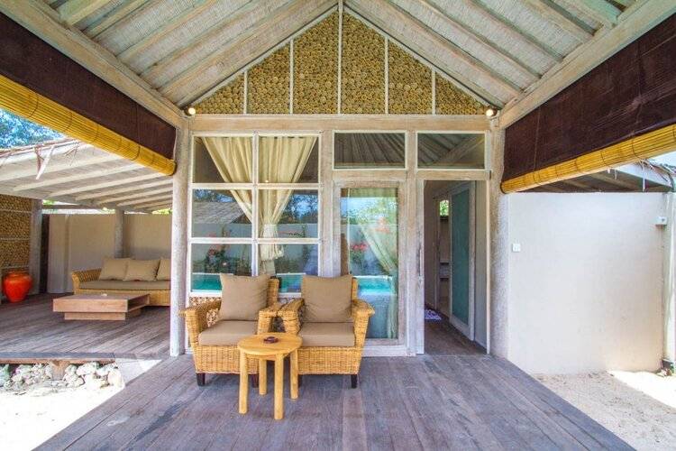 Blue Lagoon Avia Villas