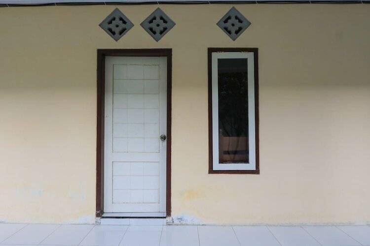 Spot On 2371 Islami Family Residence