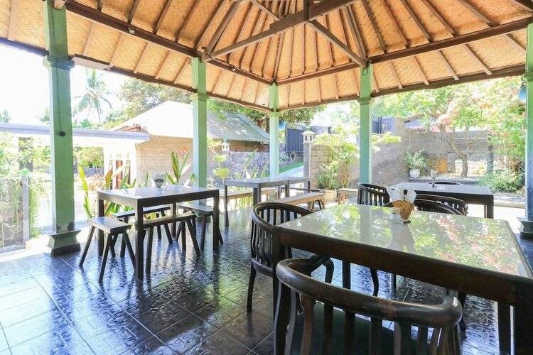Hotel Tara Bar & Resto Air Sanih