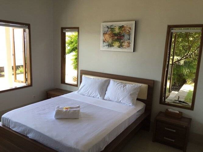 Hotel Tara Bar & Resto Air Sanih