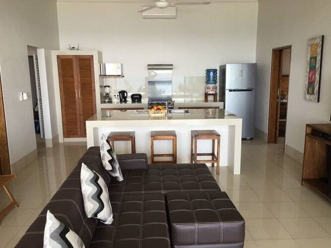 Hotel Tara Bar & Resto Air Sanih