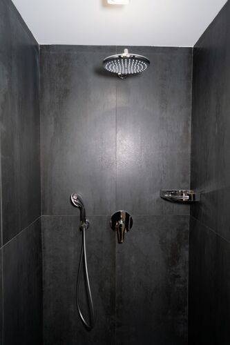 Hotel 115