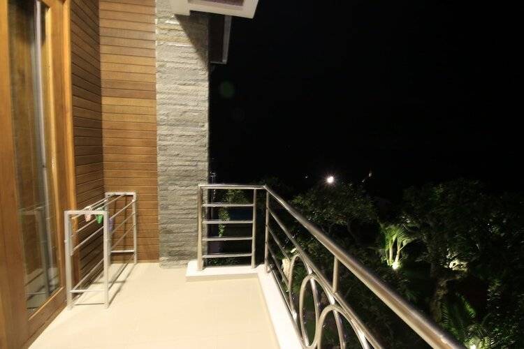 Green Beach Inn
