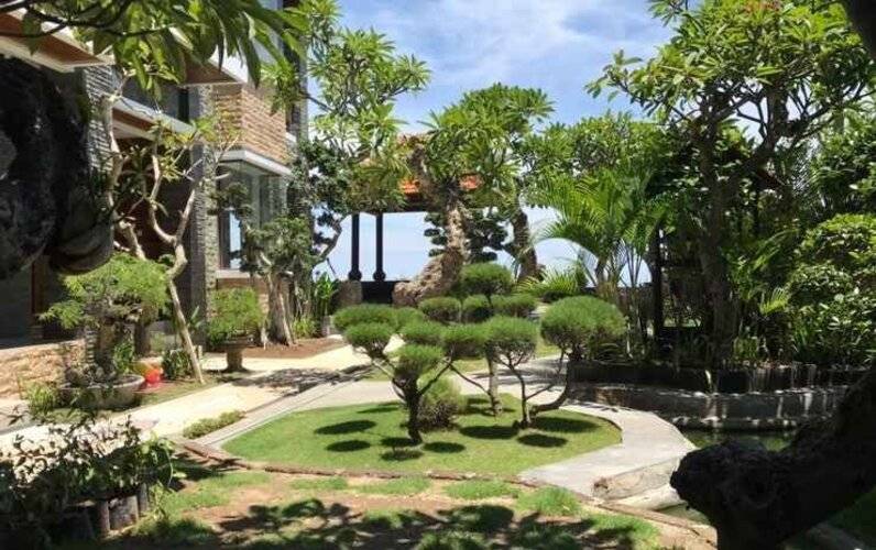 Green Beach Inn