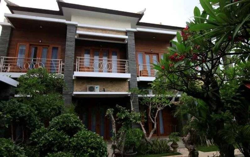 Green Beach Inn