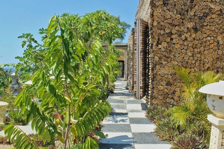 Kabeh Jati Garden Villa And Restaurant