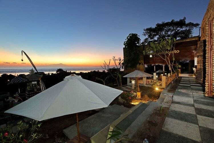 Kabeh Jati Garden Villa And Restaurant