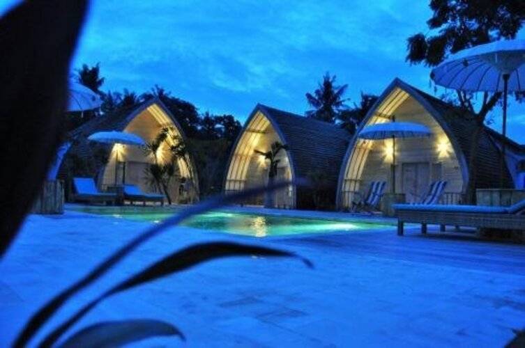 La Roja Bungalows