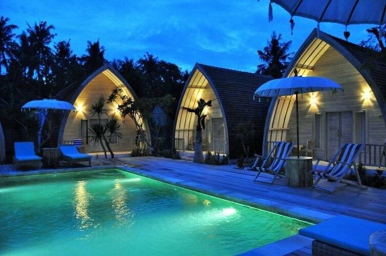 La Roja Bungalows