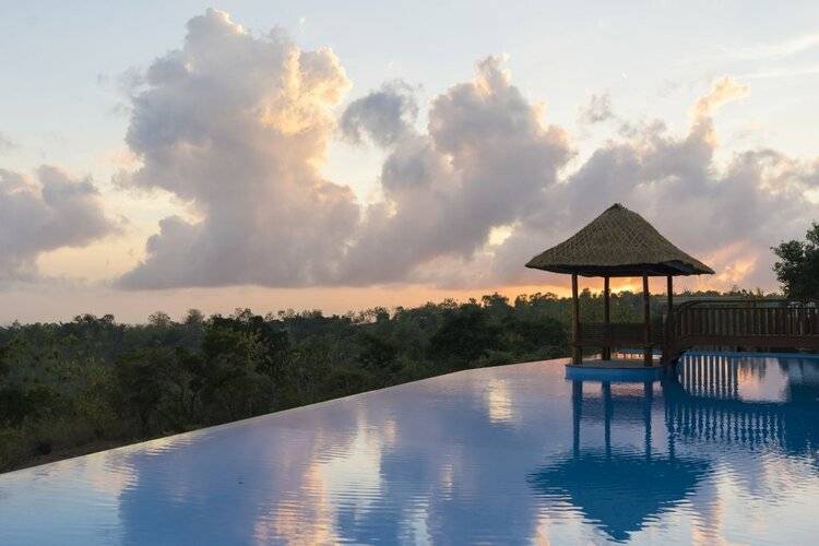 Semabu Hills Hotel Nusa Penida - Bali - Chse Certified