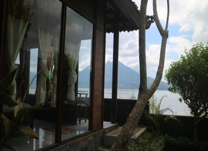 Batur Green Lake