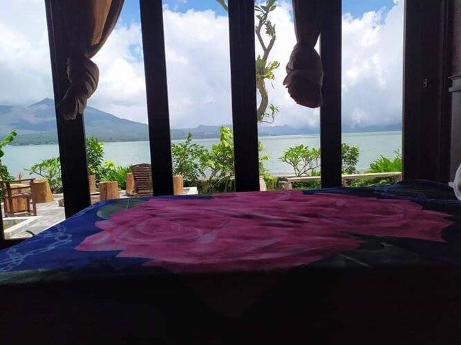 Batur Green Lake