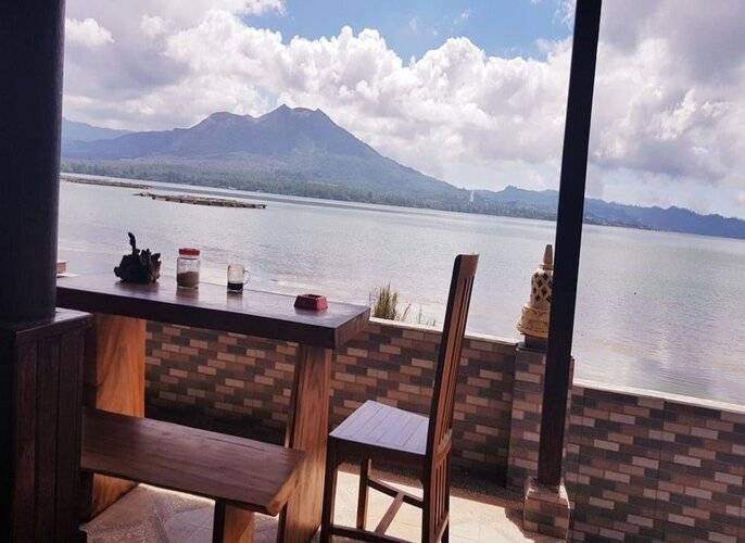 Batur Green Lake