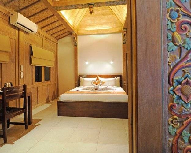 Blue Harbor Beachfront Villas & Resto