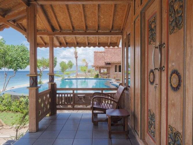 Blue Harbor Beachfront Villas & Resto