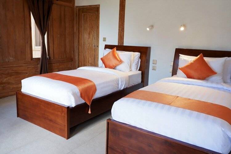 Blue Harbor Beachfront Villas & Resto