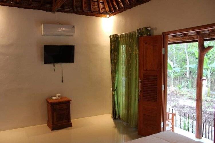 Kubu Reot Taman Asri