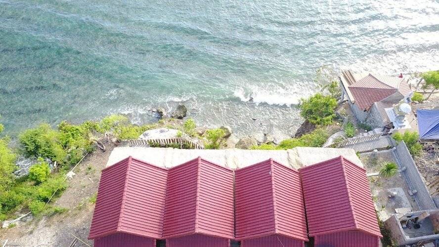 Malibu Huts