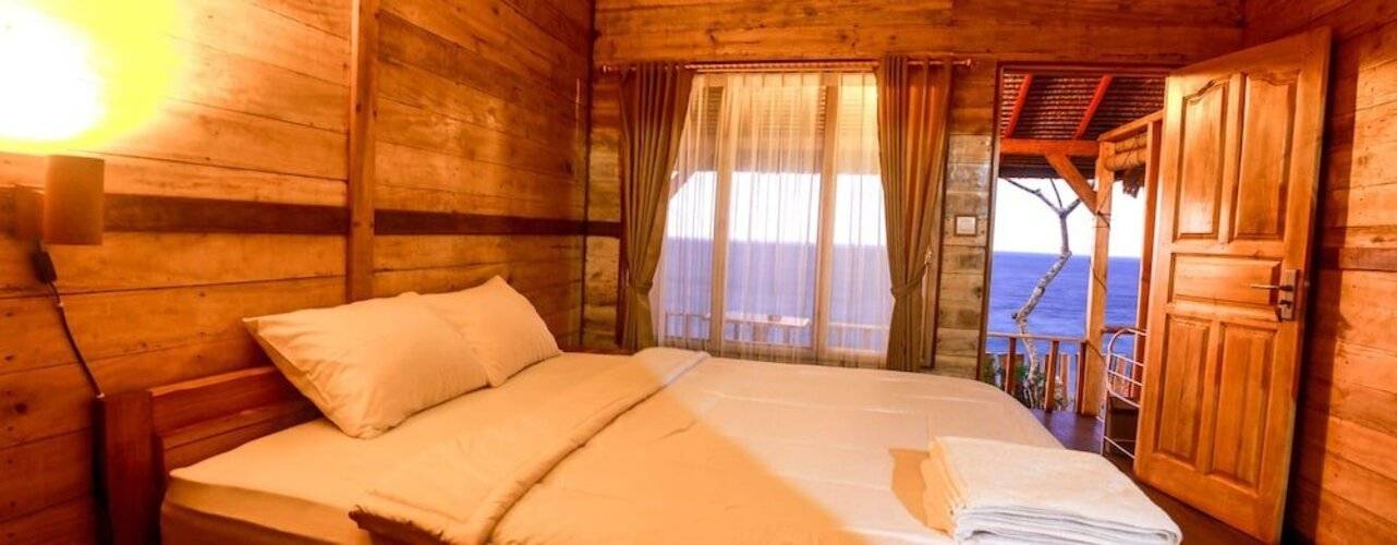 Malibu Huts