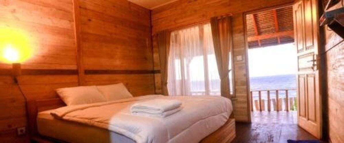 Malibu Huts