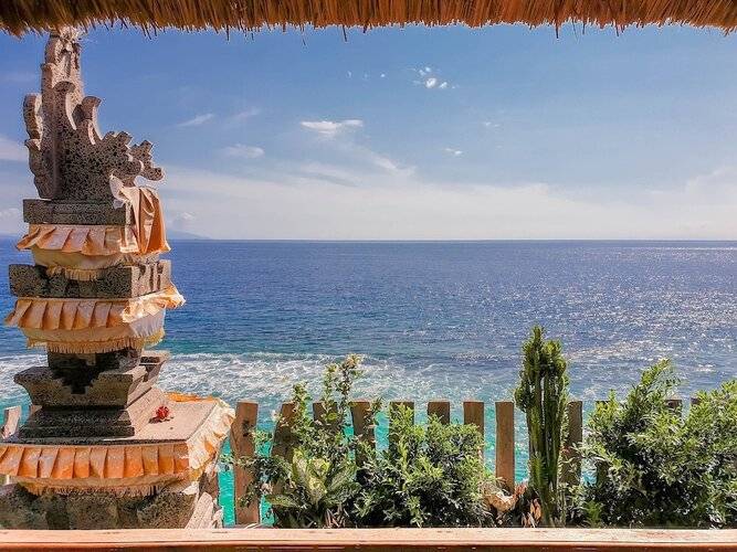 Malibu Huts