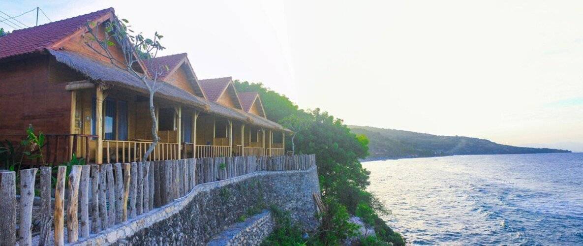 Malibu Huts