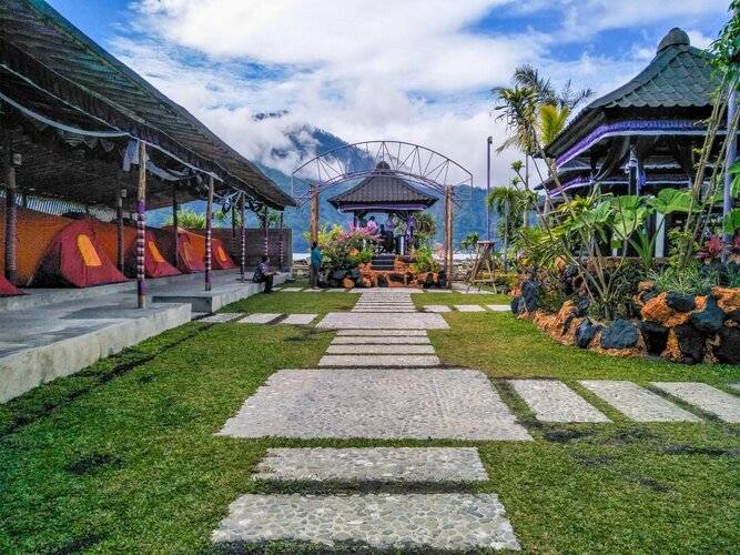 Hiker's Camp At Toya Devasya