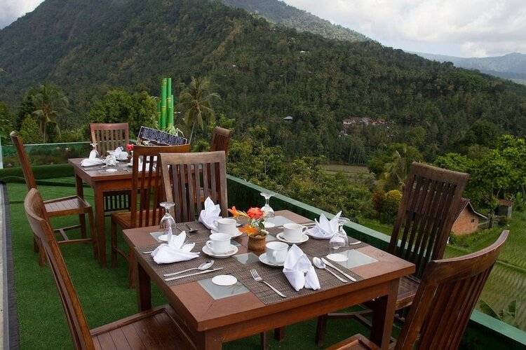 Mandhasativa Homestay