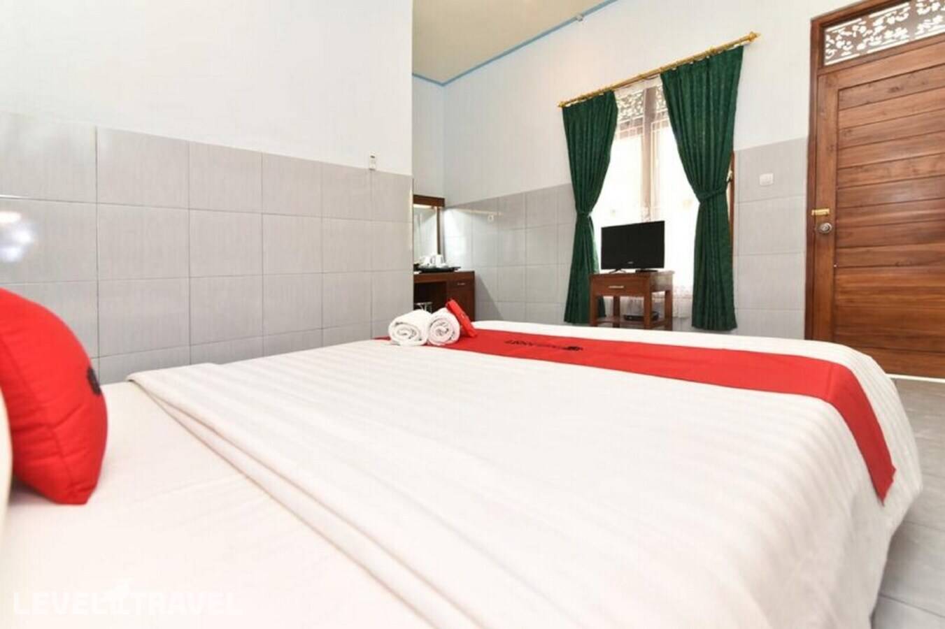 фотографии отеля Reddoorz Plus @ Singaraja в Индонезия(Булеленг) - фото №16