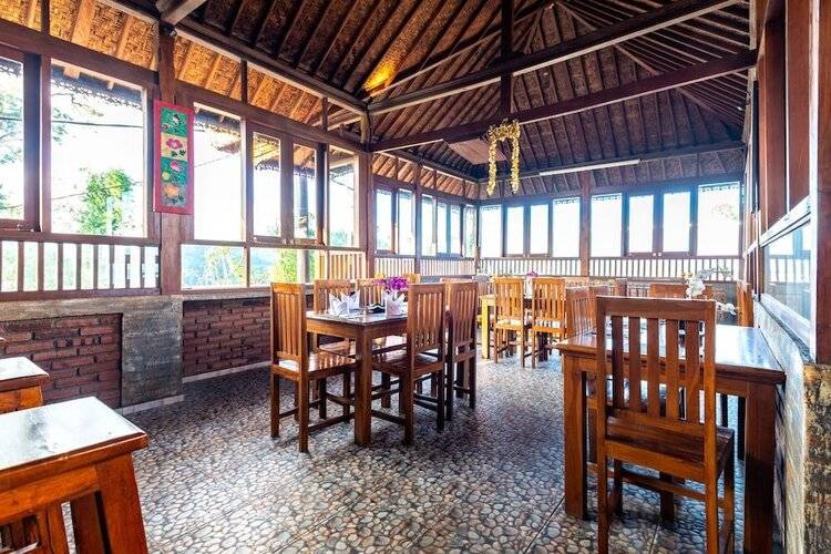 The Garuda Hotel & Restaurant