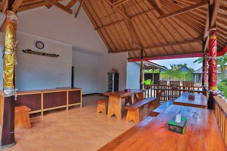 Mamaras Guest House