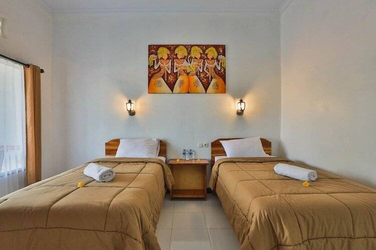 Mamaras Guest House