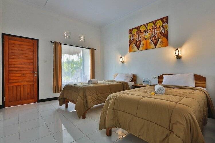Mamaras Guest House