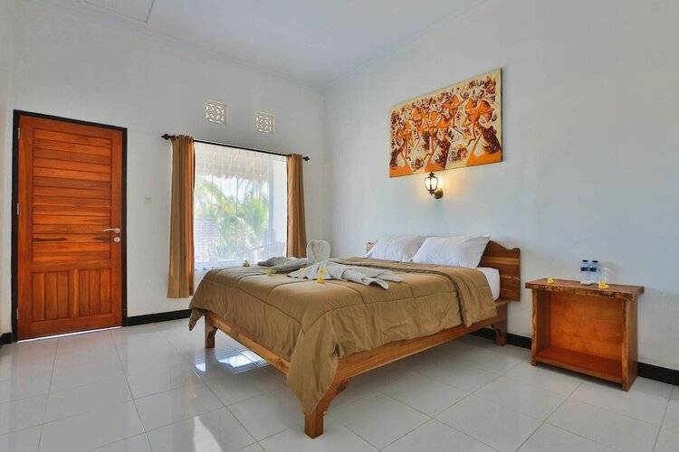 Mamaras Guest House