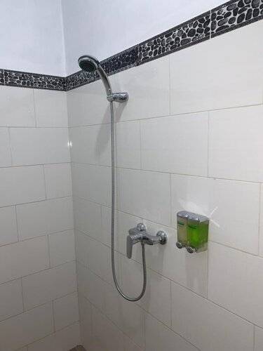 Mamaras Guest House