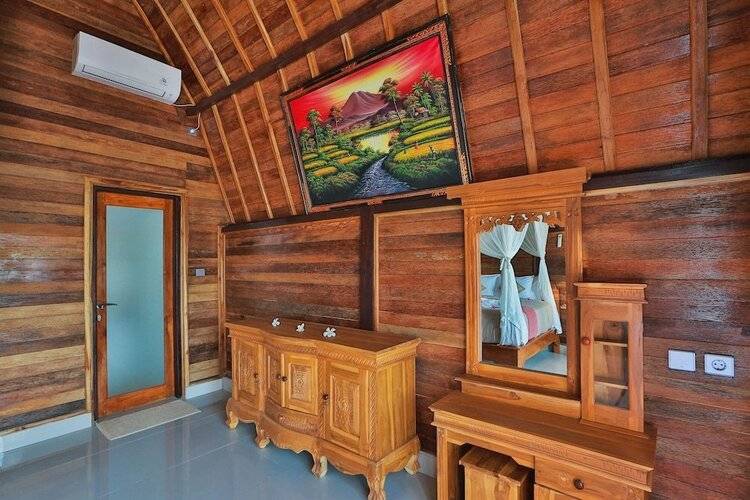 Mamaras Guest House