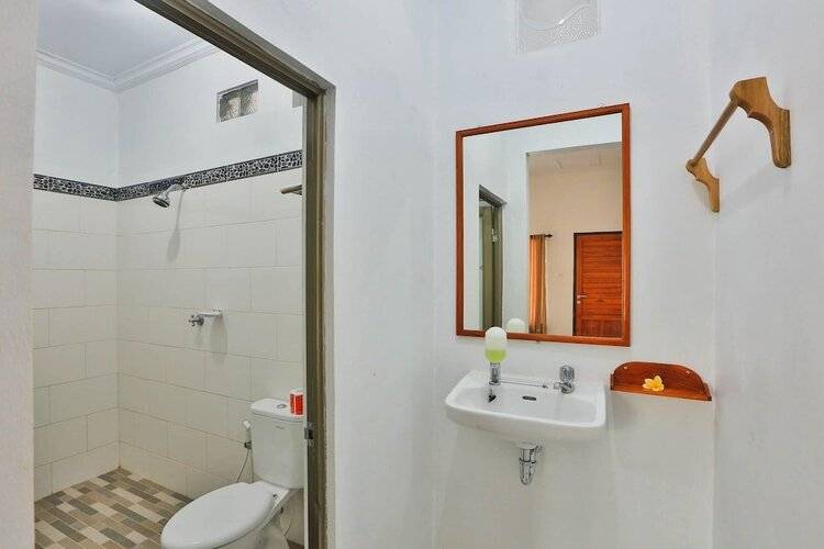 Mamaras Guest House