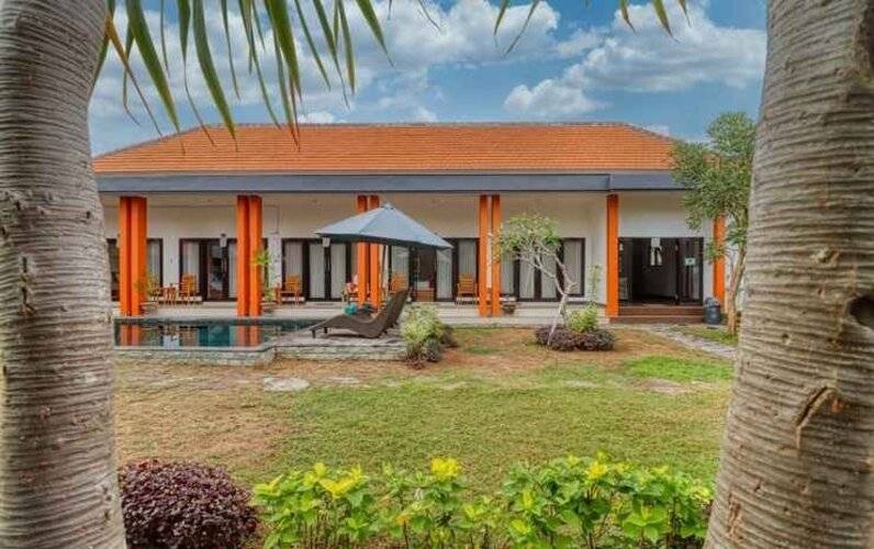 Mamaras Guest House