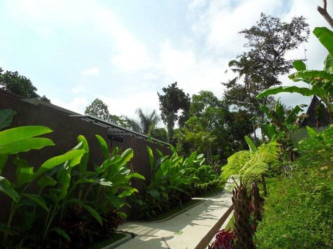Senetan Villas And Spa Resort